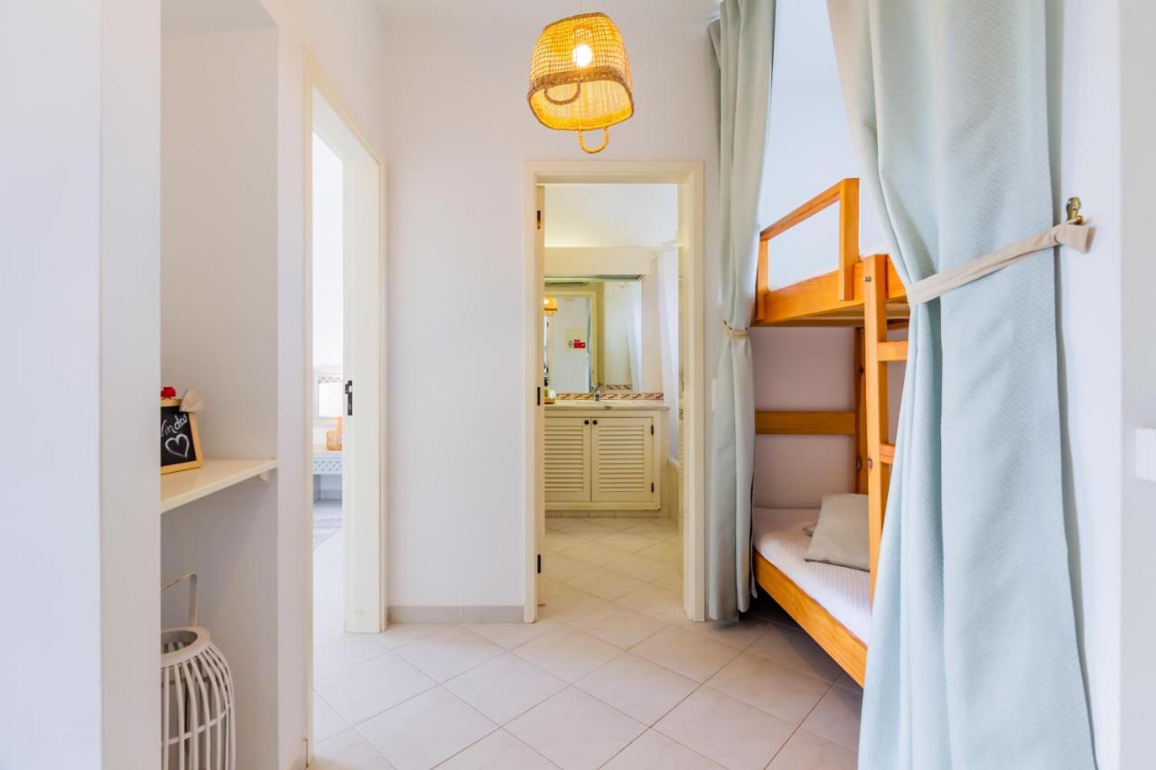 Family Holidays With Pool View Apartment Albufeira