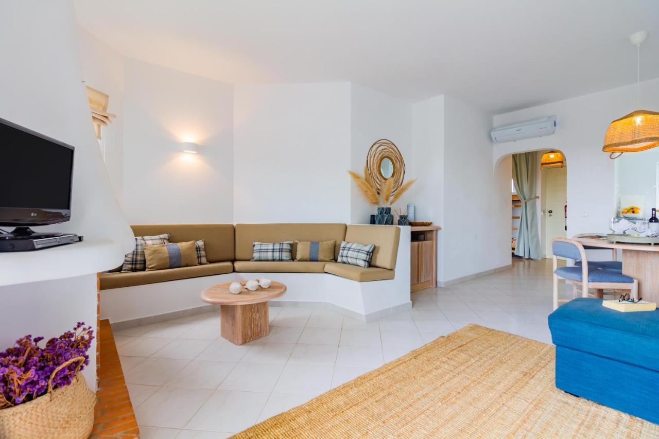 Apartment Family Holidays With Pool View *